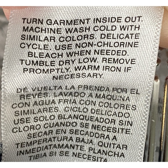 Kensie Denim‎ Mini Skirt Size 8/29 Frayed Hem Distressed - Picture 10 of 10